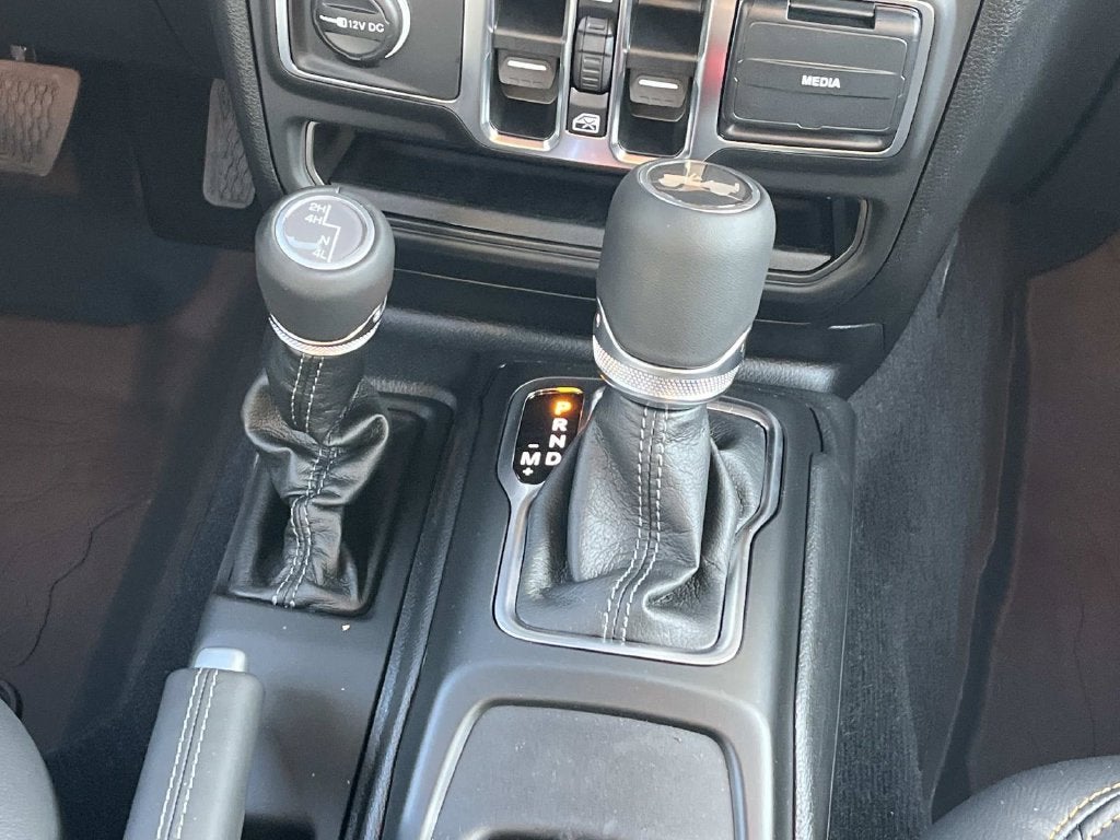 2027 Jeep Wrangler WRANGLER 4-DOOR SAHARA