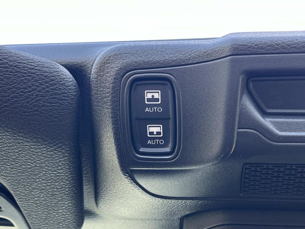 2027 Jeep Wrangler WRANGLER 4-DOOR SAHARA
