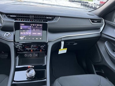 2026 Jeep Grand Cherokee GRAND CHEROKEE LAREDO X 4X4