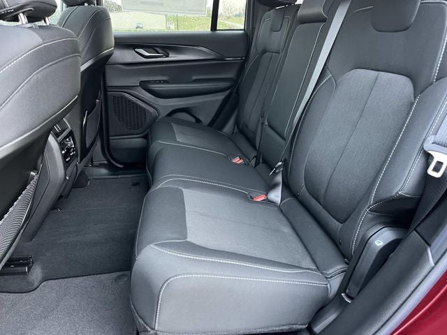 2026 Jeep Grand Cherokee GRAND CHEROKEE LAREDO X 4X4