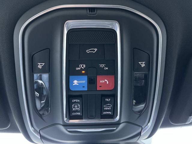 2026 Jeep Grand Cherokee GRAND CHEROKEE LAREDO X 4X4