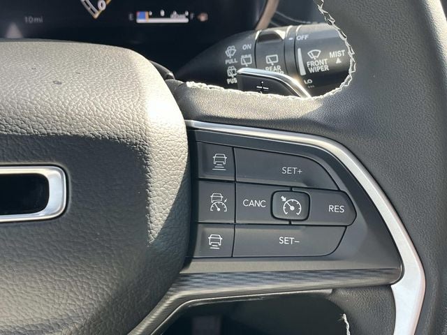 2026 Jeep Grand Cherokee GRAND CHEROKEE LAREDO X 4X4