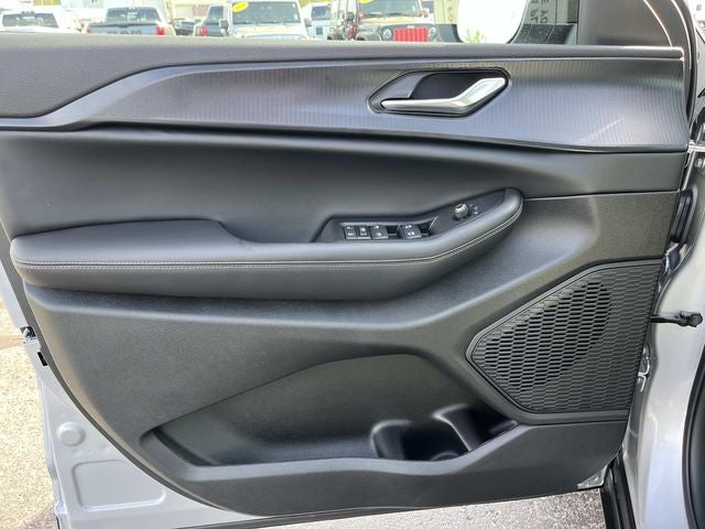 2026 Jeep Grand Cherokee GRAND CHEROKEE LAREDO X 4X4