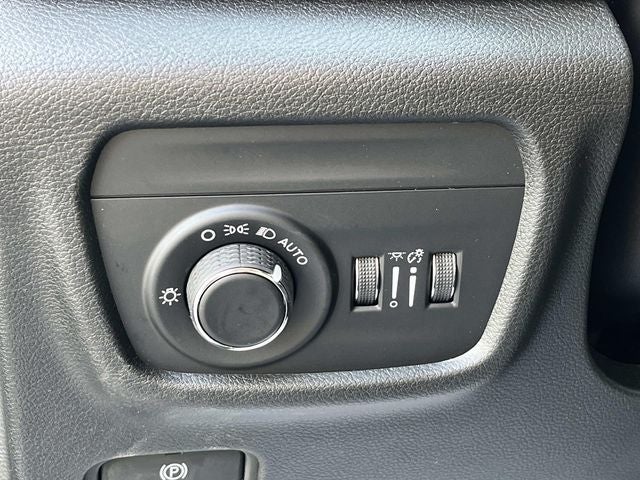 2026 Jeep Grand Cherokee GRAND CHEROKEE LAREDO X 4X4