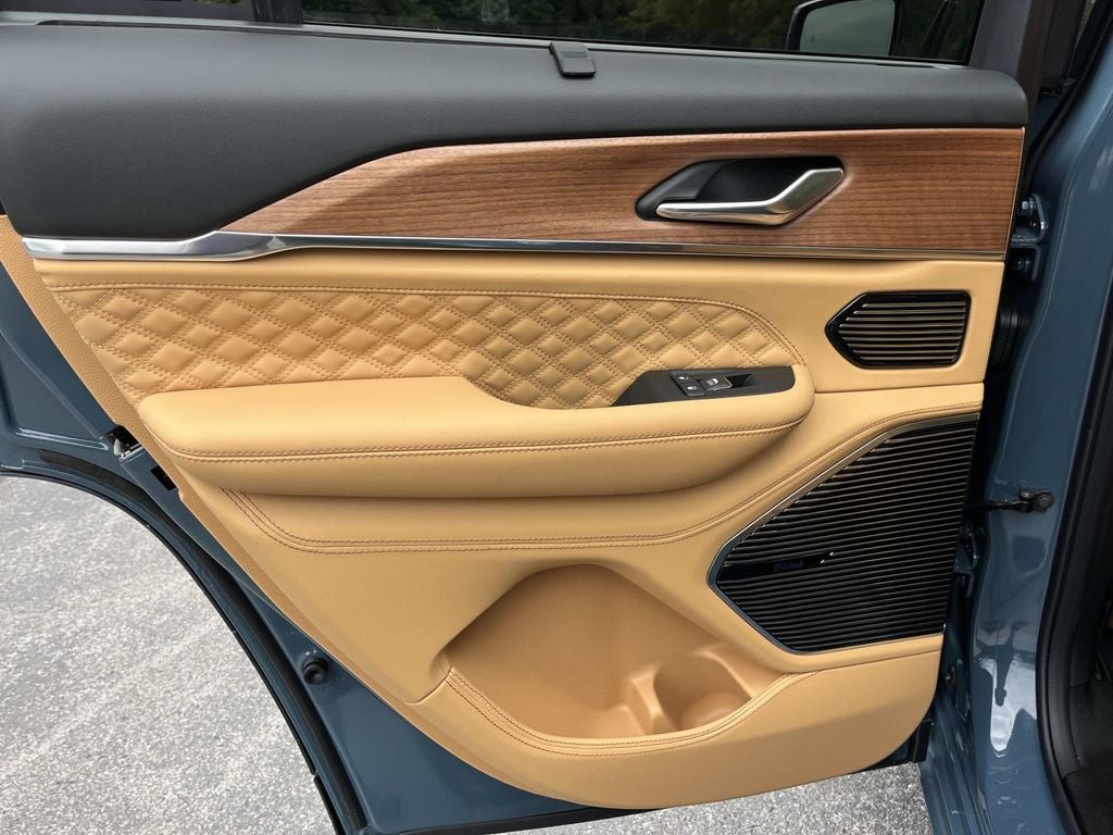 2026 Jeep Grand Cherokee GRAND CHEROKEE SUMMIT 4X4
