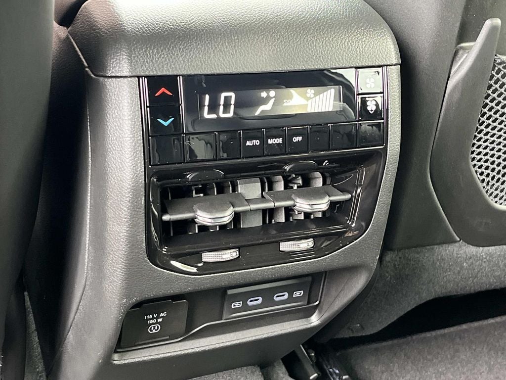 2026 Jeep Grand Cherokee L GRAND CHEROKEE L LAREDO ALTITUDE 4X4