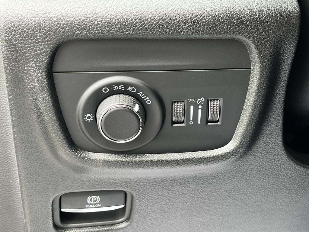 2026 Jeep Grand Cherokee L GRAND CHEROKEE L LAREDO ALTITUDE 4X4