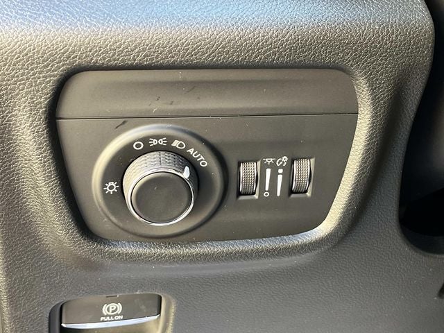 2026 Jeep Grand Cherokee L GRAND CHEROKEE L LAREDO ALTITUDE 4X4