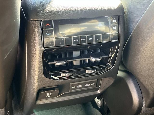 2026 Jeep Grand Cherokee L GRAND CHEROKEE L LAREDO ALTITUDE 4X4