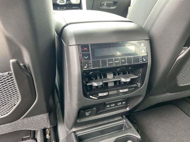 2026 Jeep Grand Cherokee L GRAND CHEROKEE L LIMITED RESERVE 4X4