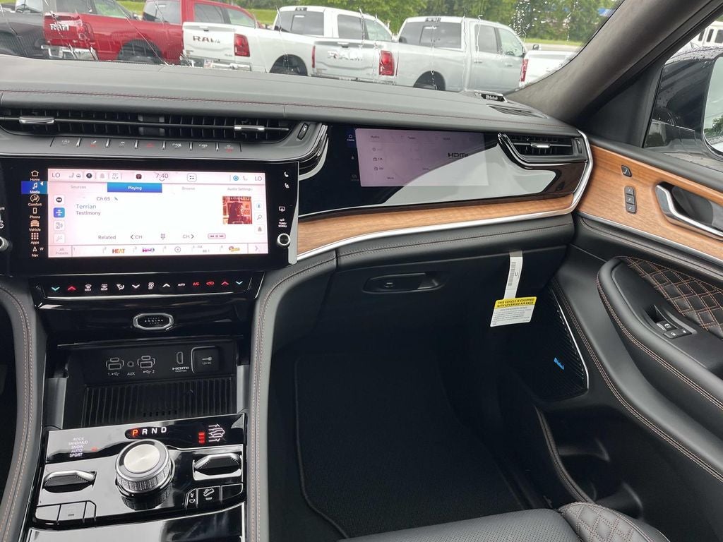 2026 Jeep Grand Cherokee L GRAND CHEROKEE L SUMMIT 4X4