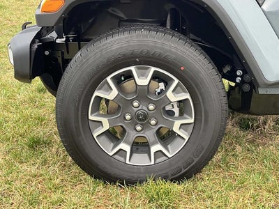 2026 Jeep Gladiator GLADIATOR SAHARA 4X4