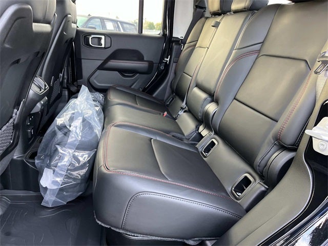 2025 Jeep Gladiator GLADIATOR RUBICON 4X4