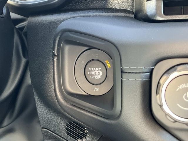 2026 Jeep Gladiator GLADIATOR SHADOW OPS 4X4