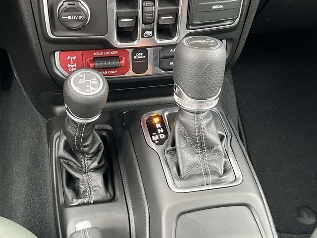 2026 Jeep Gladiator GLADIATOR MOJAVE X 4X4