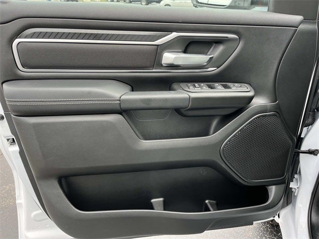 2025 RAM 1500 RAM 1500 BIG HORN CREW CAB 4X4 5'7' BOX