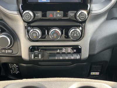 2026 RAM 1500 RAM 1500 WARLOCK CREW CAB 4X4 5'7' BOX