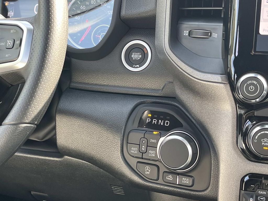 2026 RAM 1500 RAM 1500 WARLOCK CREW CAB 4X4 5'7' BOX
