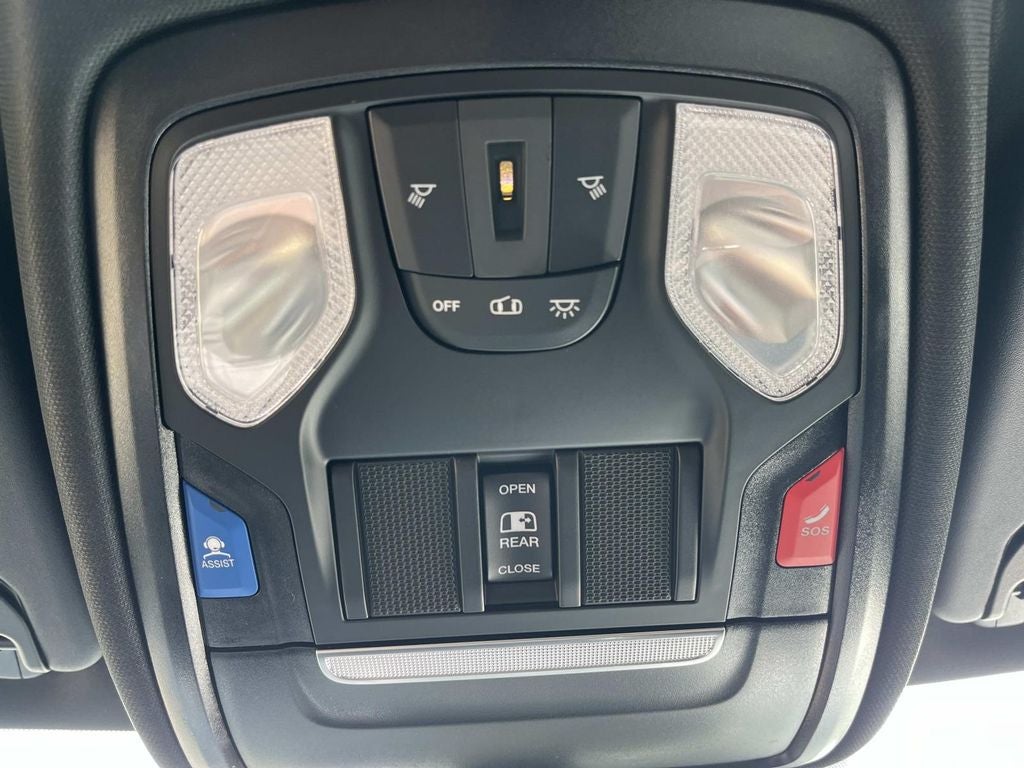 2026 RAM 1500 RAM 1500 WARLOCK CREW CAB 4X4 5'7' BOX