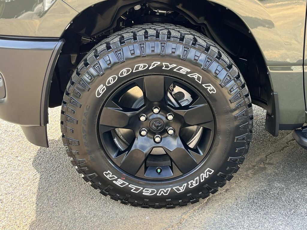 2026 RAM 1500 RAM 1500 WARLOCK CREW CAB 4X4 5'7' BOX
