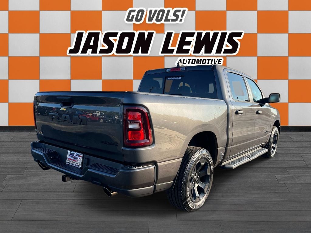 2027 RAM 1500 RAM 1500 EXPRESS CREW CAB 4X4 5'7' BOX