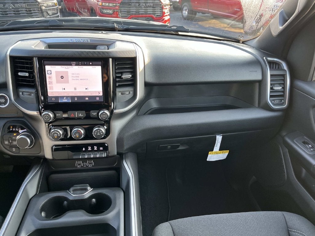 2026 RAM 1500 RAM 1500 EXPRESS CREW CAB 4X4 5'7' BOX
