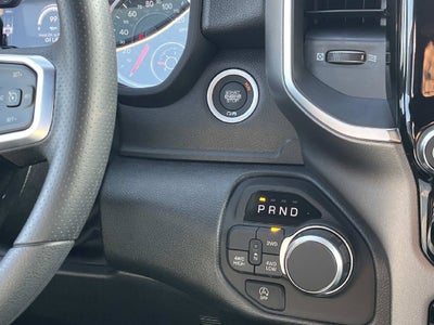 2026 RAM 1500 RAM 1500 EXPRESS CREW CAB 4X4 5'7' BOX