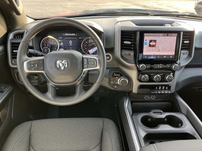 2027 RAM 1500 RAM 1500 EXPRESS CREW CAB 4X4 5'7' BOX
