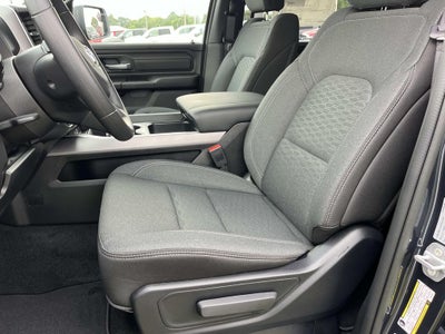 2026 RAM 1500 RAM 1500 EXPRESS CREW CAB 4X4 5'7' BOX