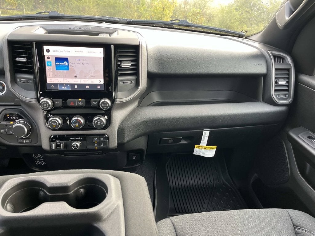 2027 RAM 1500 RAM 1500 WARLOCK CREW CAB 4X4 5'7' BOX