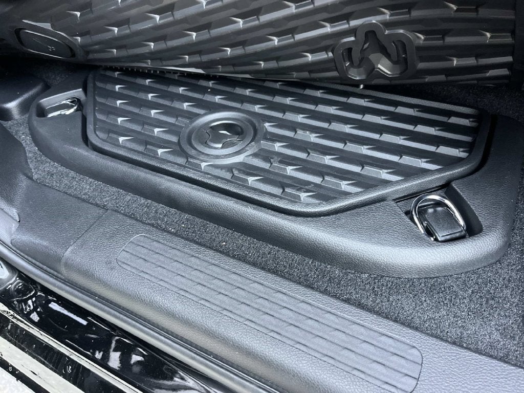 2027 RAM 1500 RAM 1500 WARLOCK CREW CAB 4X4 5'7' BOX