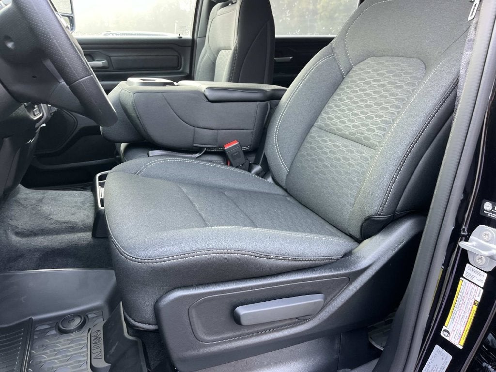 2027 RAM 1500 RAM 1500 WARLOCK CREW CAB 4X4 5'7' BOX
