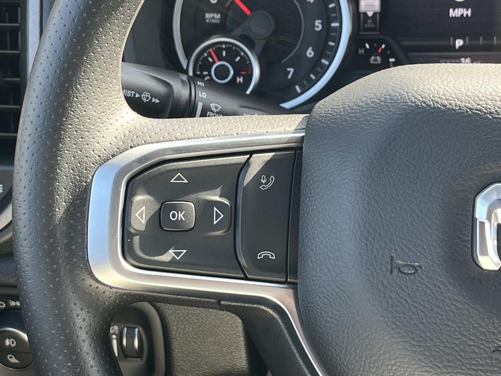 2026 RAM 1500 RAM 1500 WARLOCK CREW CAB 4X4 5'7' BOX