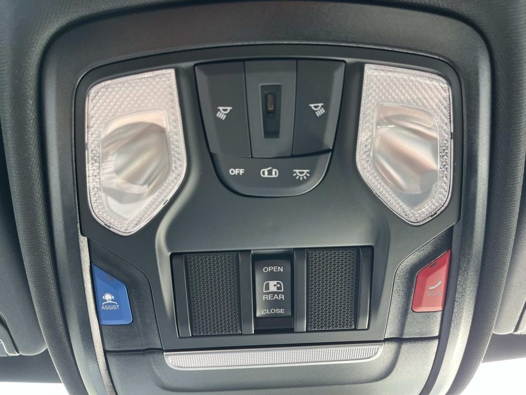 2026 RAM 1500 RAM 1500 WARLOCK CREW CAB 4X4 5'7' BOX