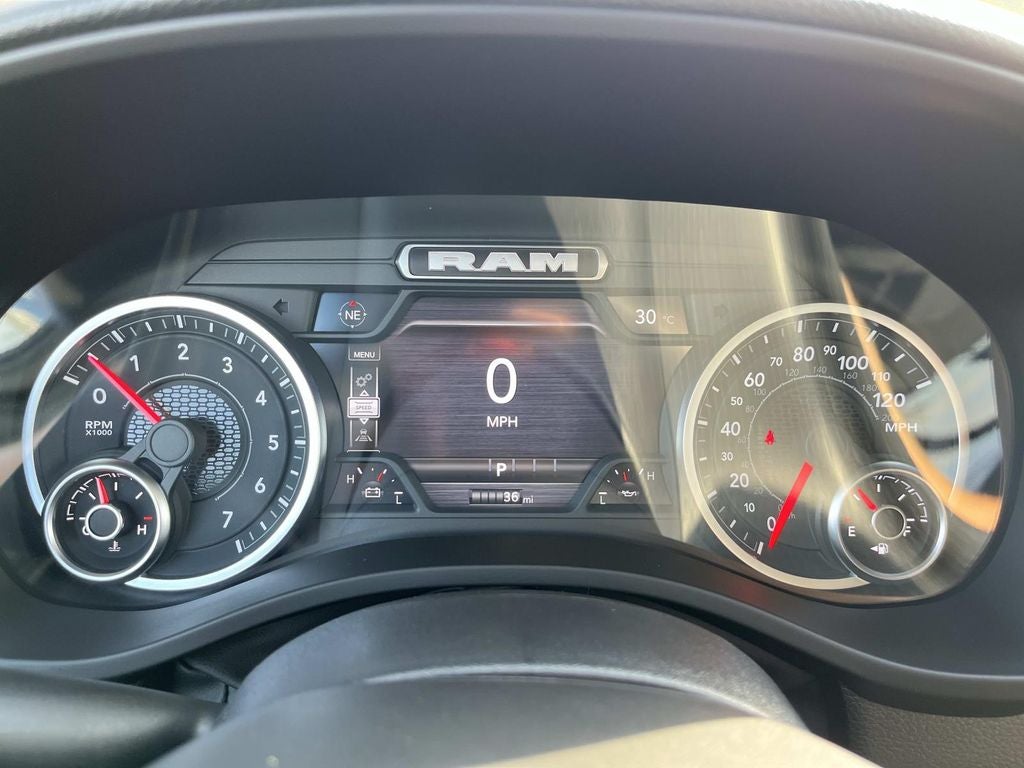 2026 RAM 1500 RAM 1500 WARLOCK CREW CAB 4X4 5'7' BOX