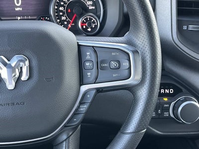 2027 RAM 1500 RAM 1500 EXPRESS CREW CAB 4X4 5'7' BOX