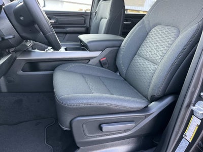 2027 RAM 1500 RAM 1500 EXPRESS CREW CAB 4X4 5'7' BOX