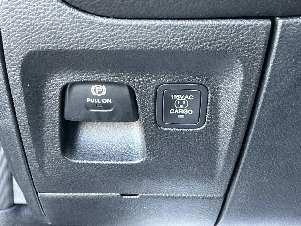2027 RAM 1500 RAM 1500 EXPRESS CREW CAB 4X4 5'7' BOX