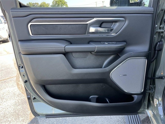 2026 RAM 1500 RAM 1500 LARAMIE CREW CAB 4X4 5'7' BOX