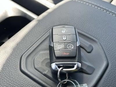 2026 RAM 1500 RAM 1500 LARAMIE CREW CAB 4X4 5'7' BOX