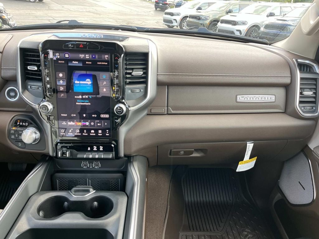 2027 RAM 1500 RAM 1500 LARAMIE CREW CAB 4X4 5'7' BOX