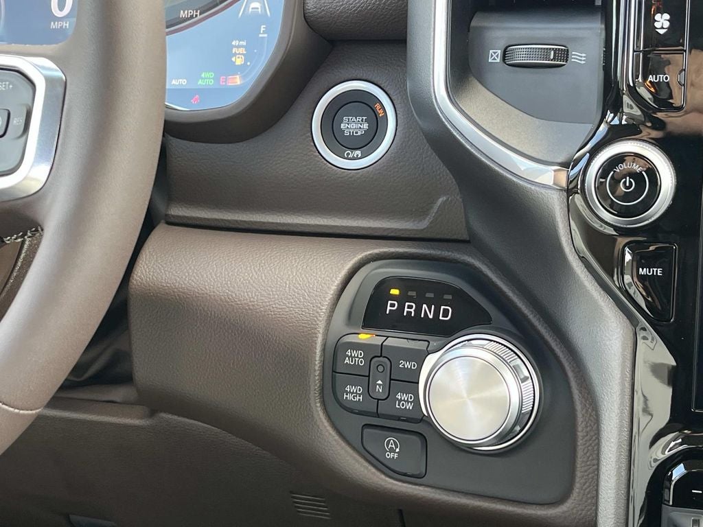 2027 RAM 1500 RAM 1500 LARAMIE CREW CAB 4X4 5'7' BOX