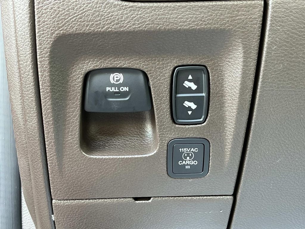 2027 RAM 1500 RAM 1500 LARAMIE CREW CAB 4X4 5'7' BOX