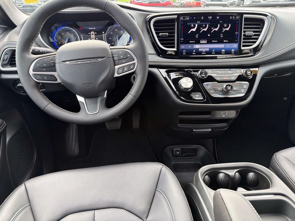 2027 Chrysler Pacifica PACIFICA SELECT