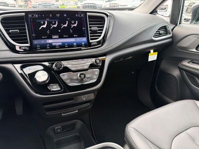 2027 Chrysler Pacifica PACIFICA SELECT