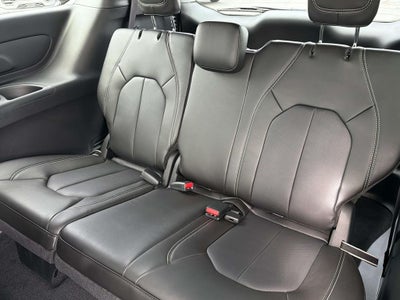 2027 Chrysler Pacifica PACIFICA SELECT