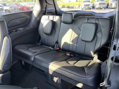 2027 Chrysler Pacifica PACIFICA SELECT