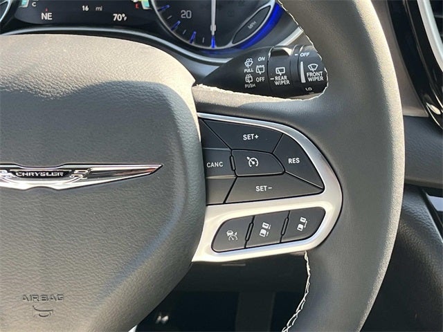 2026 Chrysler Voyager VOYAGER LX