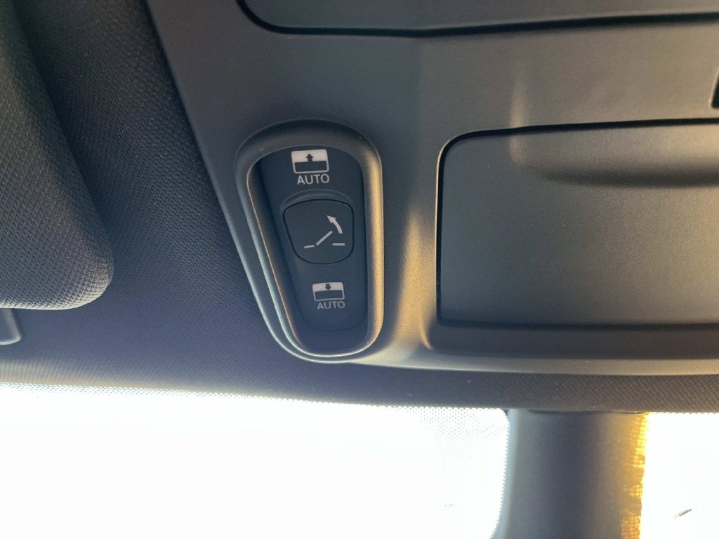 2027 Chrysler Pacifica PACIFICA LIMITED