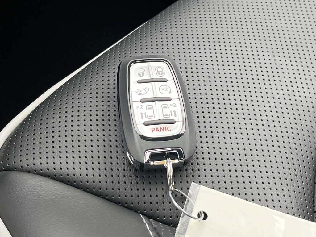 2027 Chrysler Pacifica PACIFICA LIMITED